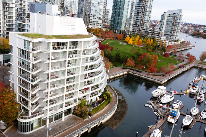 Illustration for article titled Pics from the (Bridge)side: 2016-10-23 Over Granville Street Bridge